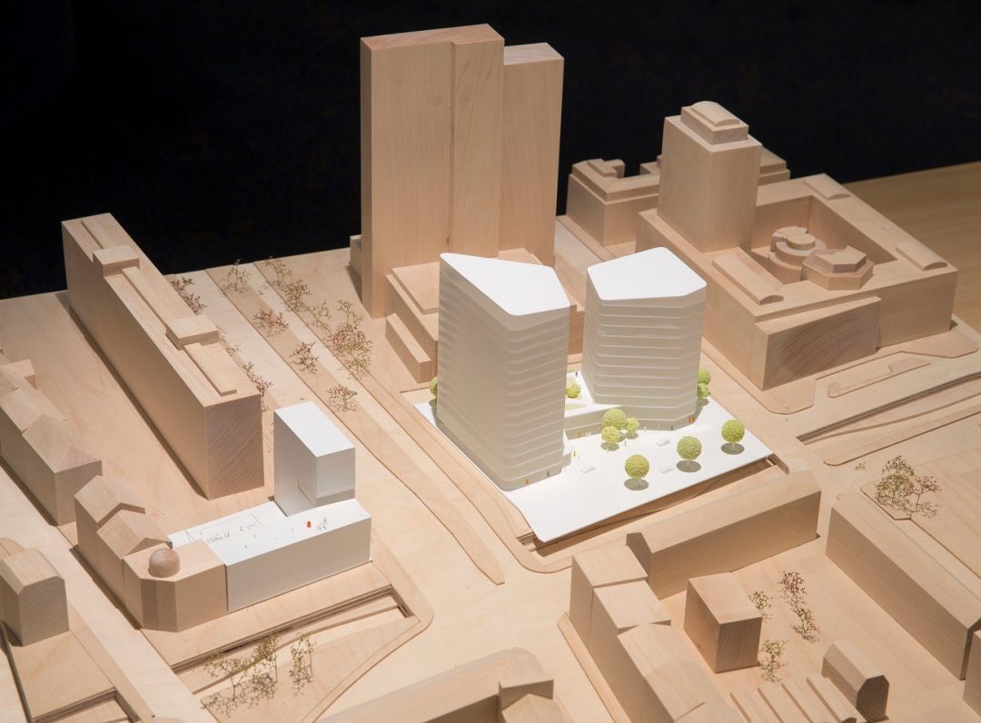 Architekturmodell aus Holz
