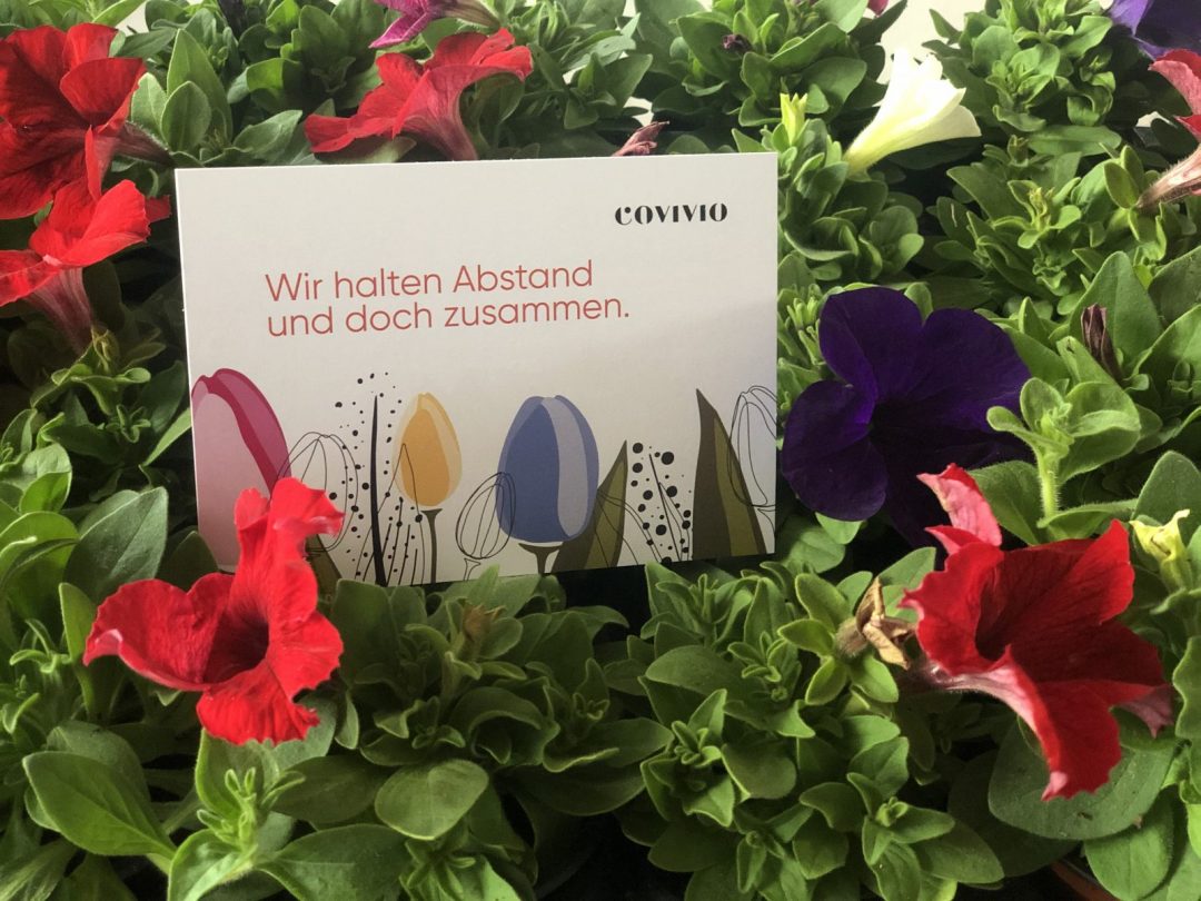 Grußkarte: wir halten Abstand und doch zusammen
