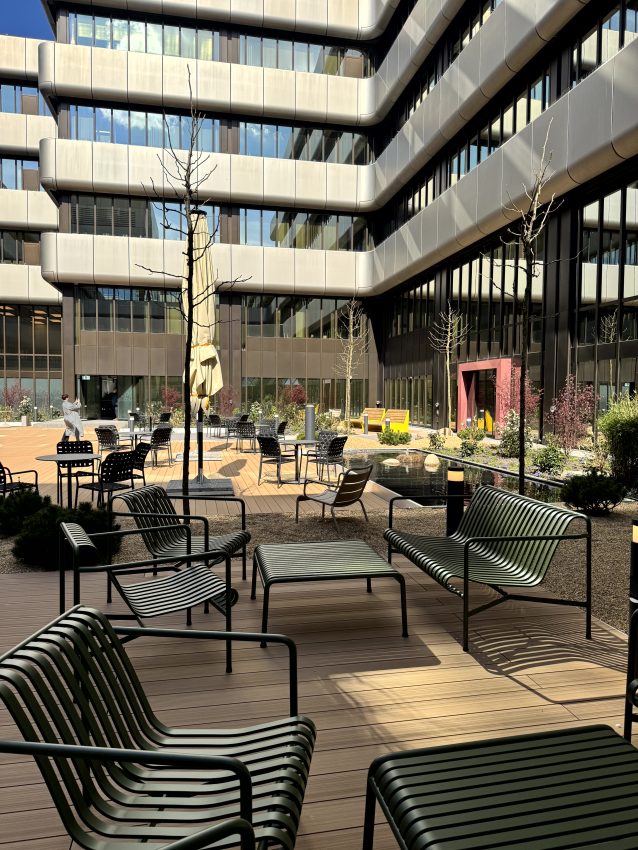 Innenhof des ICON by Covivio