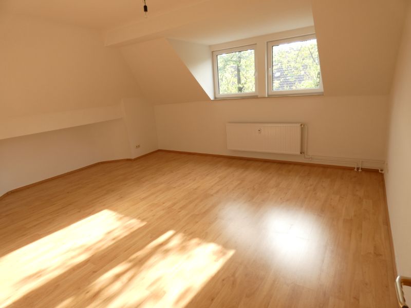 *** Viiiiel Platz! 5 Zimmer-Wohnung mit eigenem Gartenanteil!**** - Foto 5