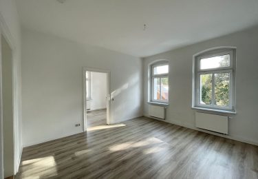 Lichtdurchflutetes Wohnzimmer