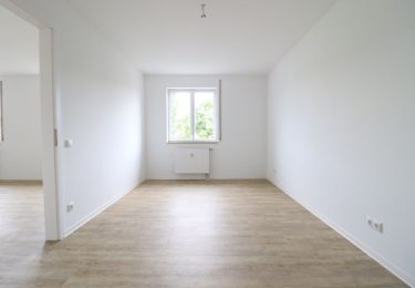 Schlafzimmer vom Wohnzimmer abgehend