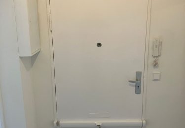 Wohnungstür mit Sicherung