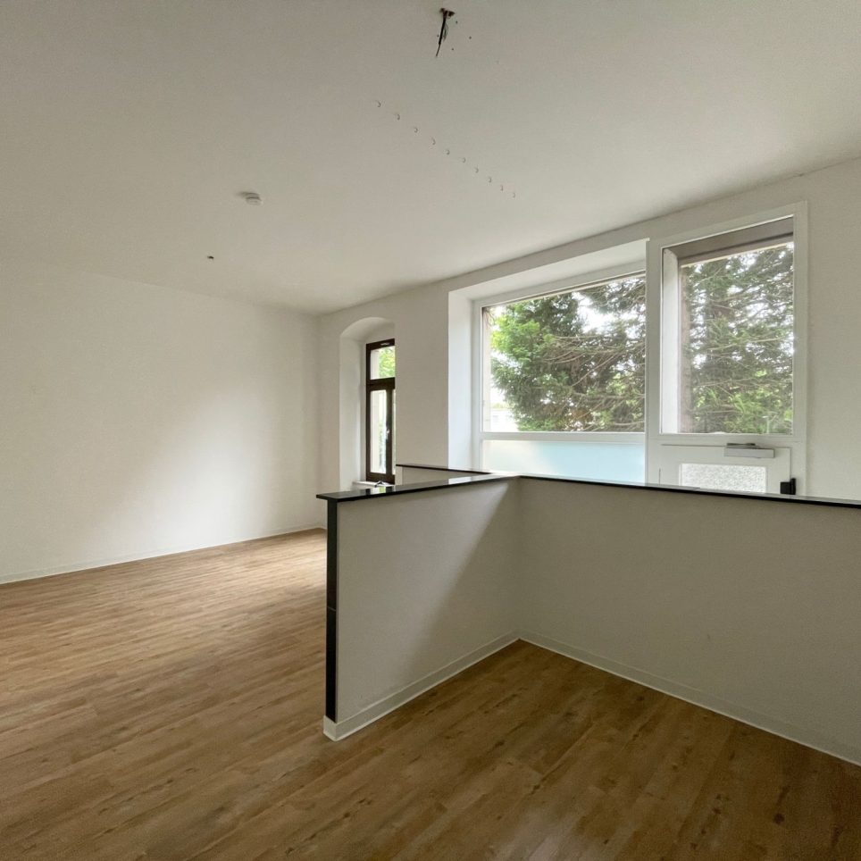 Blick in den offenen Wohnbereich