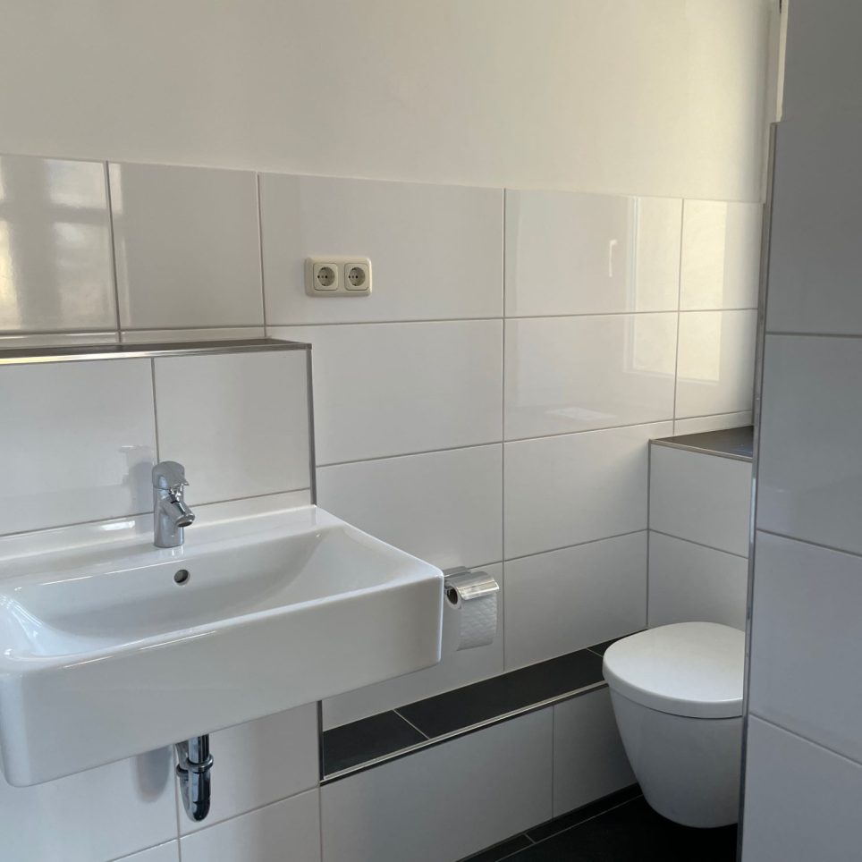 Tageslichtbad mit Dusche