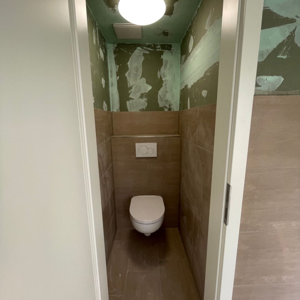 neues WC, Damenbereich