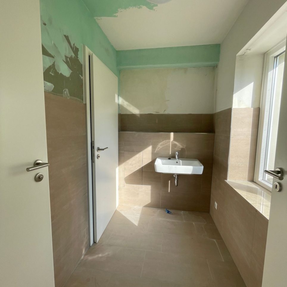 neues WC, Eingangsbereich