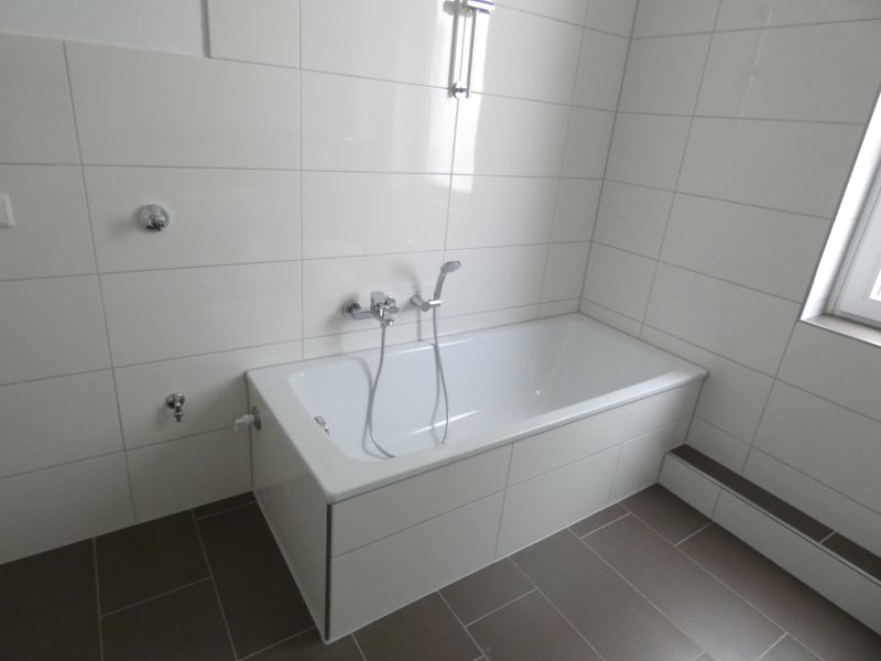 *** Modernisierte 3-Zi-Altbauwohnung mit Loggia in beliebter Lage von Holsterhausen *** - Photo 2