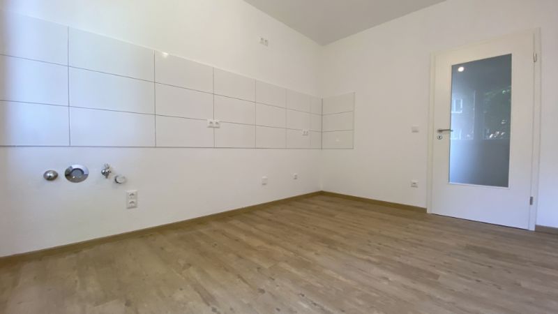 *** Sanierte 2-Zi.-Wohnung zzgl. Mansarde in grüner Lage! *** - Photo 1