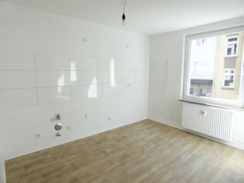 *** Modernisierte 3-Zi-Wohnung mit Loggia sucht neuen Bewohner *** - Photo 2