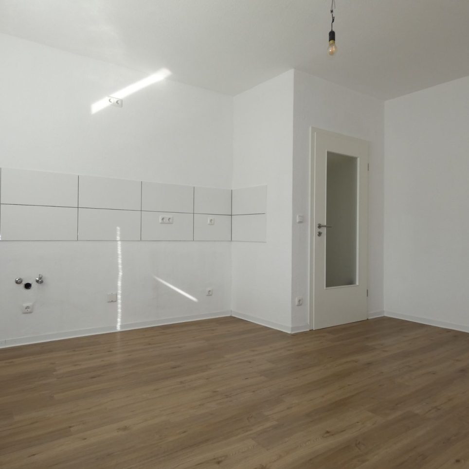 Beispielfoto Wohnzimmer mit Küchenzeile