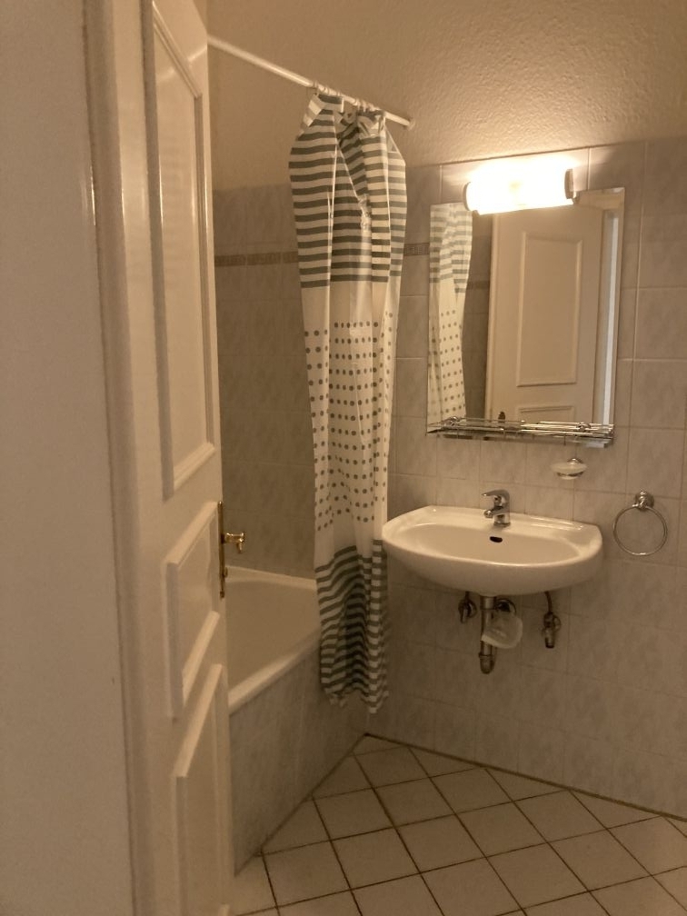 Coming soon – Einbauküche, Wannenbad, super Schnitt für die 1. eigenen Whg! - Photo 2