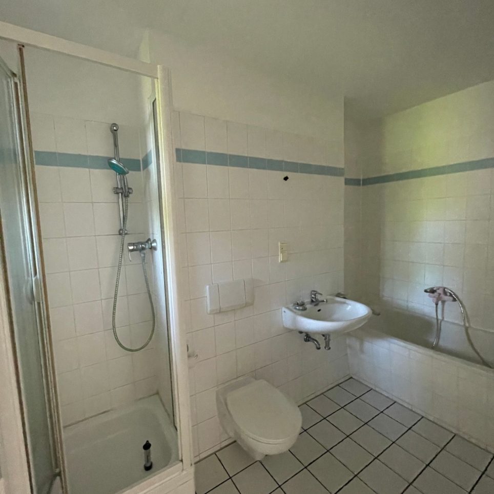 Wannen- und Duschbadezimmer