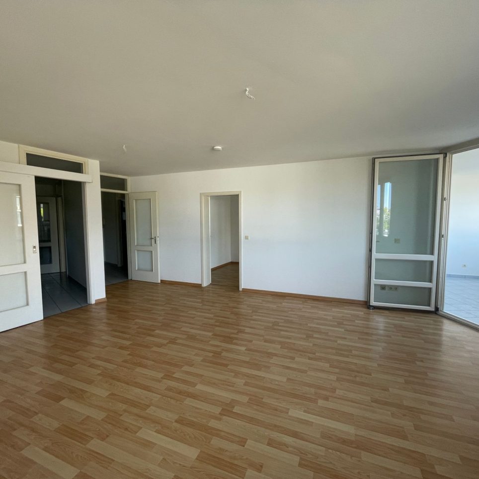 Wohnzimmer mit Wintergarten
