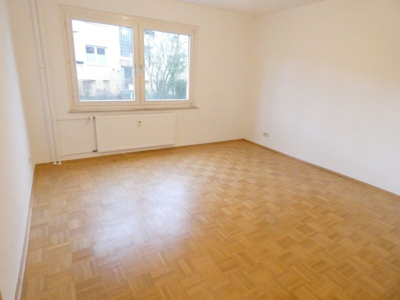 ** Moderne 2-Zi-Wohnung mit Balkon in beliebter Lage von Essen-Holsterhausen ** - Photo 5