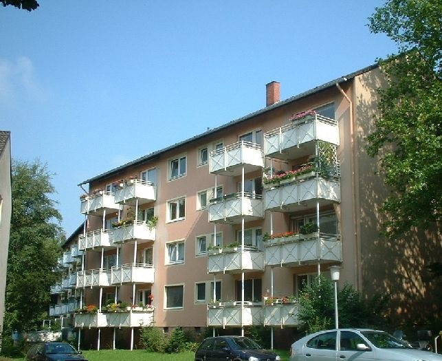 *** Modernisierte 2-Zi-Wohnung mit Balkon in beliebter Lage von Essen-Holsterhausen *** - Photo 1