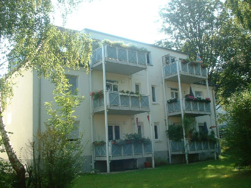 ** Modernisierte 3-Zi-Whg mit Balkon und Loggia in ruhiger, zentraler Lage von Essen-Frohnhausen ** - Foto 2