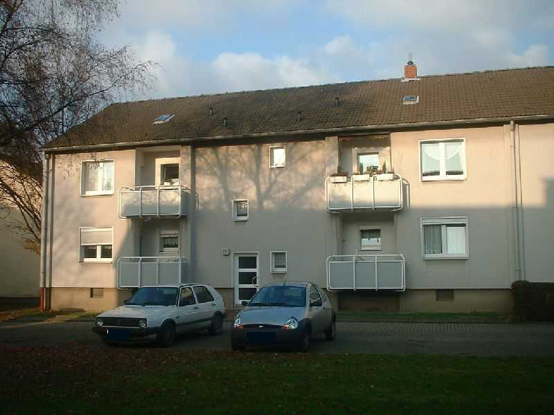 2 Zimmer-EG-Wohnung mit Balkon gesucht? Erstbezug nach Sanierung! - Photo 2