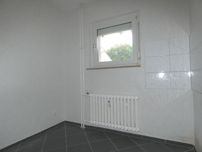 *** 2 Zimmer mit Balkon gesucht? *** - Foto 5