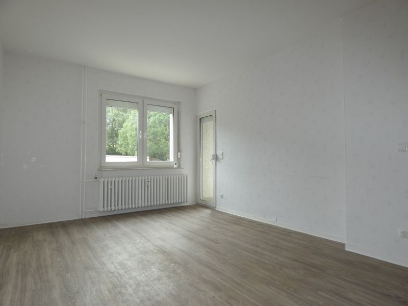 *** 2 Zimmer mit Balkon gesucht? *** - Foto 3