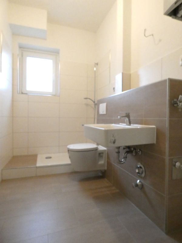 *** Moderne 2-Zi-Wohnung in Essen-Frohnhausen sucht neuen Bewohner *** - Photo 3