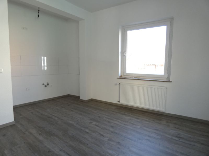 *** Modernisierte 2-Zi-Wohnung in zentraler Lage sucht neuen Mieter *** - Photo 2