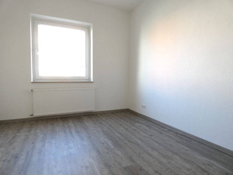 *** Modernisierte 2-Zi-Wohnung in zentraler Lage sucht neuen Mieter *** - Photo 5