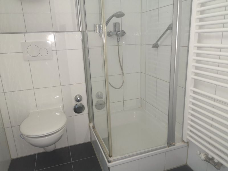 +++ 2 Zimmererdgeschosswohnung mit Balkon und Duschbad +++ - Photo 2
