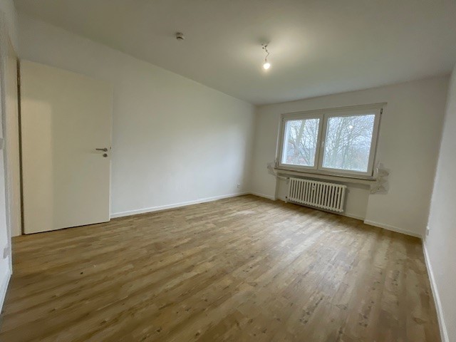 *modernisierte Balkonwohnung mit Tageslichtbad* - Foto 2