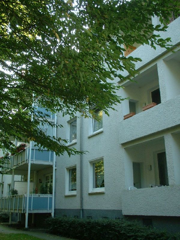 *** Moderne 3-Zi-Wohnung mit Balkon und Loggia sucht neuen Bewohner *** - Photo 2