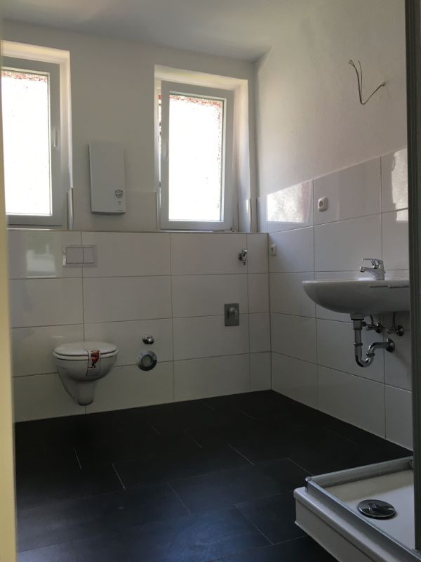*** Altbauliebhaber aufgepasst! 2 Zimmer zzgl. Mansarde unweit des beliebten Schlossparks! *** - Photo 2