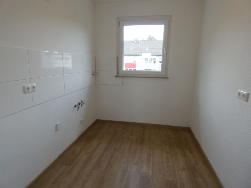 Modernisierte 3-Zi.-Whg. mit Balkon in angrenzender Nähe zu E-Haarzopf! - Foto 3