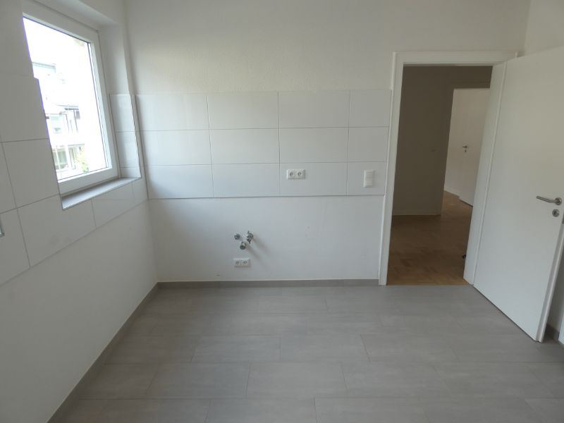 Hochwertig modernisierte 3-Raum-Whg. mit Terrasse, beheizbarer Mansarde und einem tollen Blick ins Grüne! - Foto 4