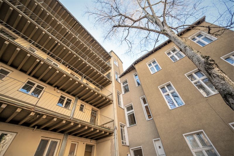 Wir sanieren für Sie! Modern, super Schnitt mit neuem Badezimmer! - Photo 1