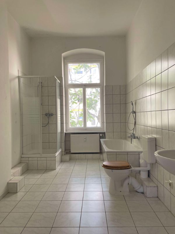 Achtung, frisch gestrichen: Dielenaltbau ab ca. Mitte August! - Photo 1
