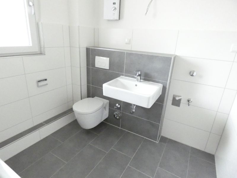 *** Modernisierte 3-Zi-Wohnung in zentraler Lage sucht neuen Mieter *** - Photo 3