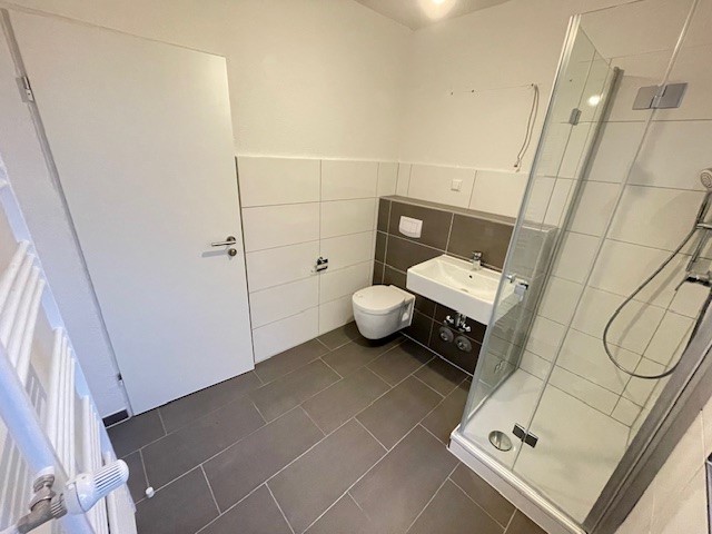 *moderne Balkonwohnung in guter Lage*Broich* - Photo 1