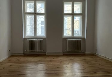 تصویر Altbaucharme im ruhigen Hinterhaus!