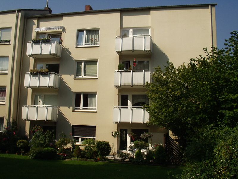 Hochwertig modernisierte 3-Zi.-Whg. mit Balkon in Essen-Rüttenscheid zu vermieten! - Photo 2
