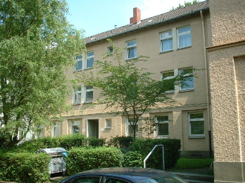 *sanierte Altbauwohnung mit Tageslichtbad im Erdgeschoss* - Photo 2