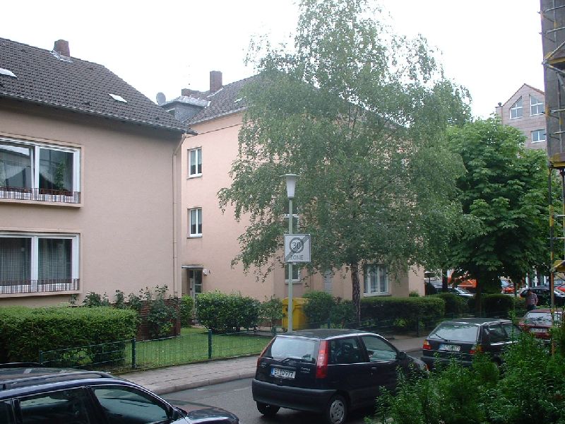 Traumhafte, große 3-Zi.-Whg. mit großem Balkon super zentral gelegen! E-Südviertel - Photo 2