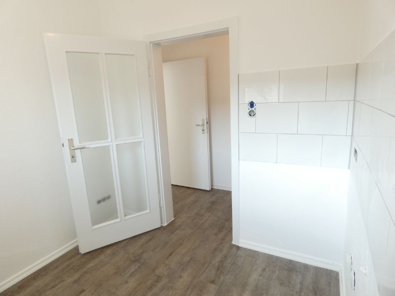 *** Schöne 2-Zimmer-Wohnung mit Balkon! *** - Foto 2