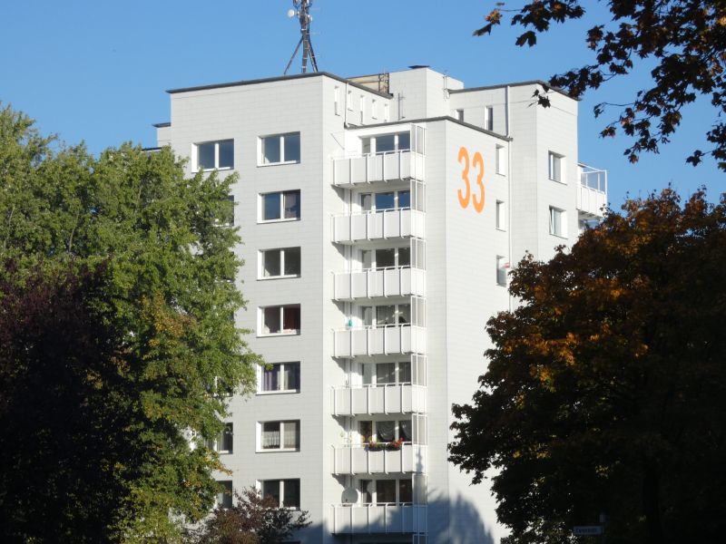 Bezugsfertige Wohnung mit Balkon und neuem Bad - Photo 1