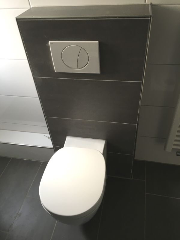 *** Charmante DG-Wohnung in Schlossnähe! *** - Photo 2