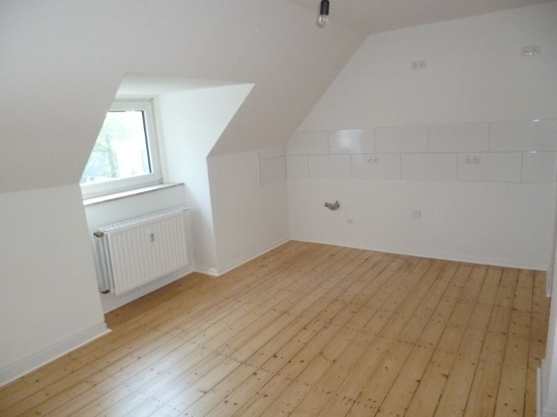 Charmante Altbauwohnung mit Naturholzdielen in zentraler Lage - Photo 5