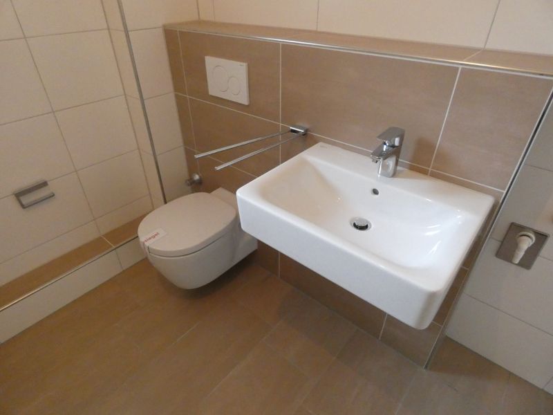 *** Moderne 3,5-Zi-Wohnung mit Balkon in beliebter Lage von Essen-Frohnhausen *** - Foto 2