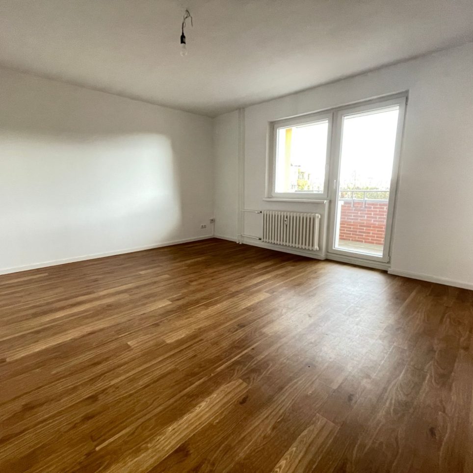 Zimmer mit Designboden in Holzoptik