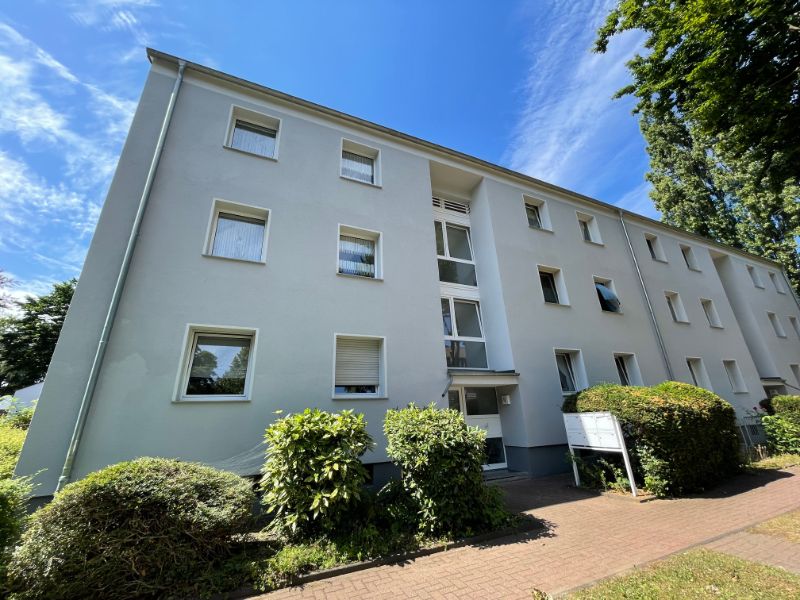 *Erstbezug nach Kernsanierung*Tageslichtbad*Balkon* - Foto 1