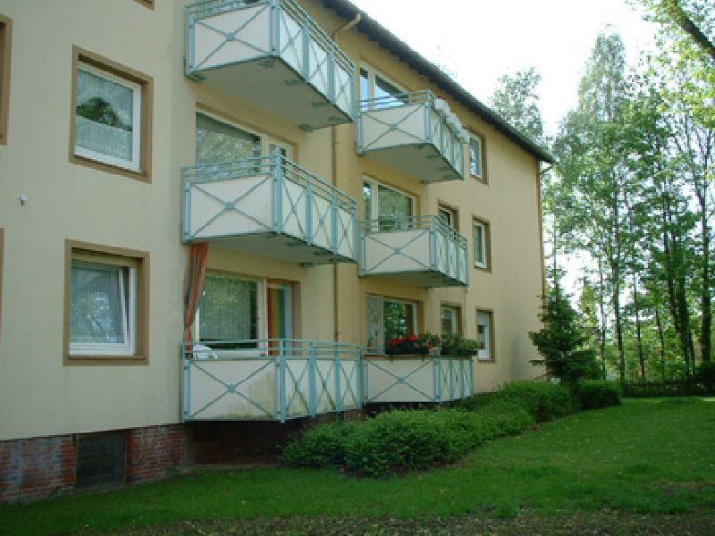 ** Modernisierte 2-Zi-Wohnung mit Balkon in zentraler, dennoch ruhiger Lage von Holsterhausen ** - Photo 1