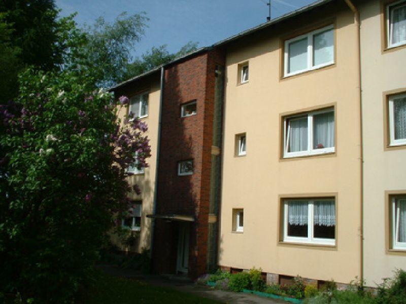 ** Modernisierte 2-Zi-Wohnung mit Balkon in zentraler, dennoch ruhiger Lage von Holsterhausen ** - Photo 2